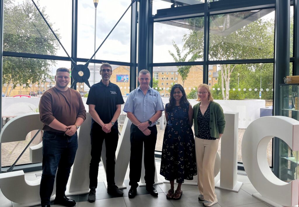 Munnch, 3M BIC, Xanthe Quayle and MTT staff members